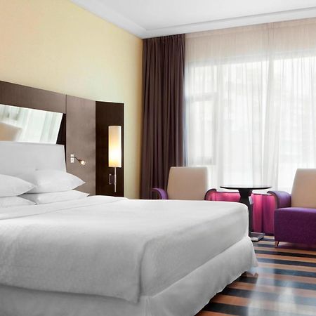 Four Points By Sheraton Le Verdun Beiroet Buitenkant foto