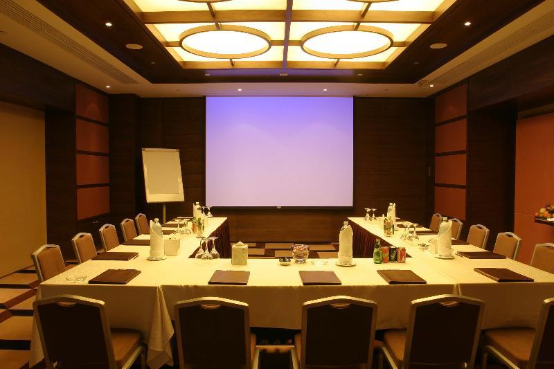 Four Points By Sheraton Le Verdun Beiroet Buitenkant foto