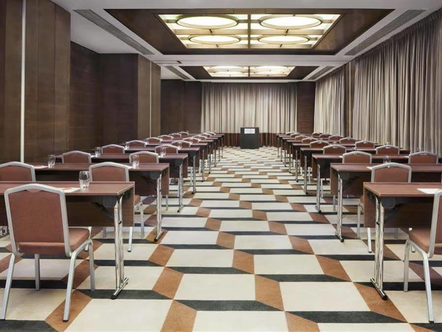 Four Points By Sheraton Le Verdun Beiroet Buitenkant foto